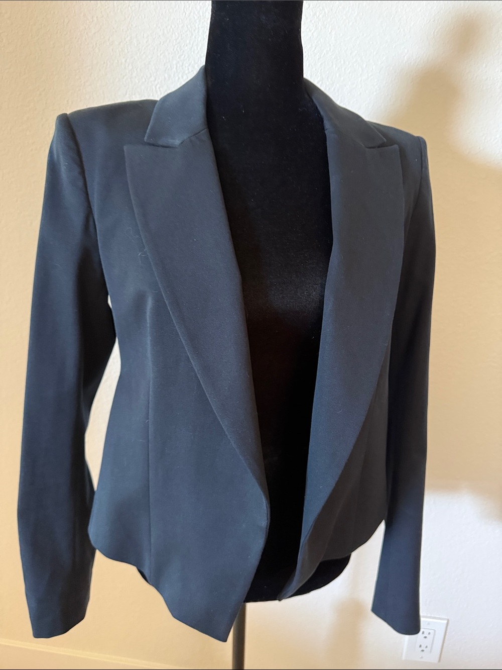 Theory Classic Black Women's Short Blazer Jacket